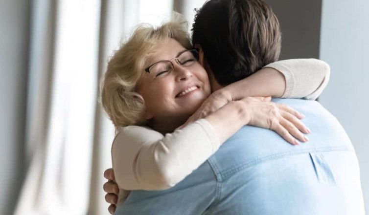 featured image for: how to discuss estate planning with your family during the holidays